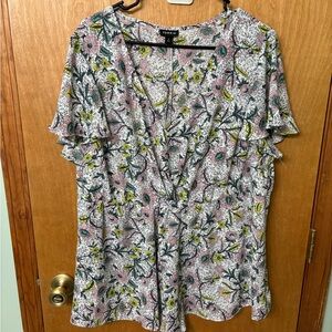 Torrid size 2 cute floral top worn once
